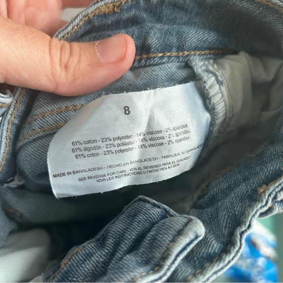 Nine West Chrystie Capri, denim size 8 NWT Medium Wash - Picture 2 of 11